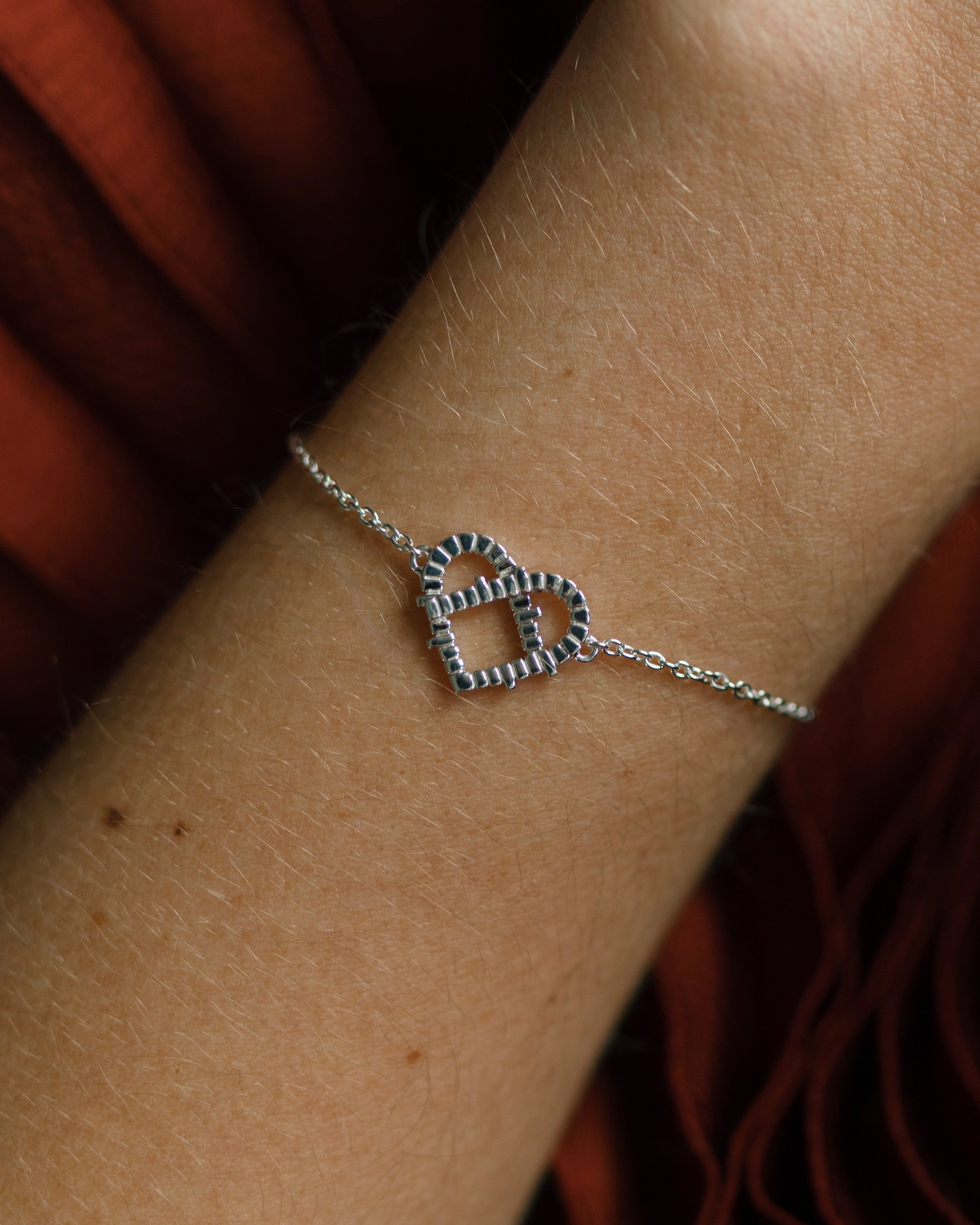 KÄRLEKSPORTEN HJÄRTA ARMBAND