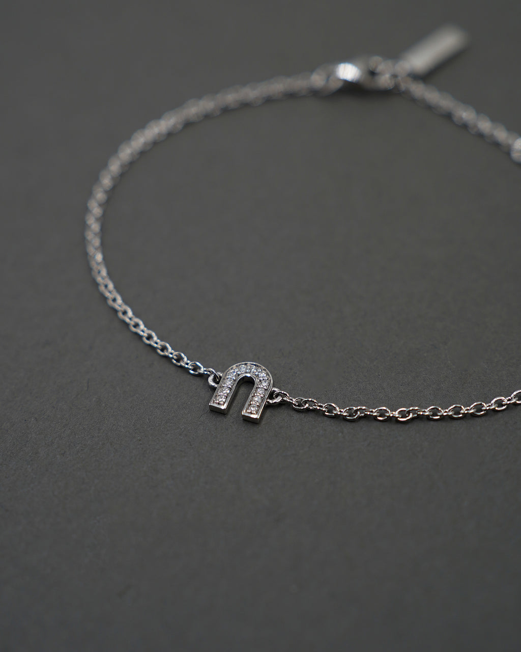 KÄRLEKSPORTEN ARMBAND MINI DIAMANT VITGULD
