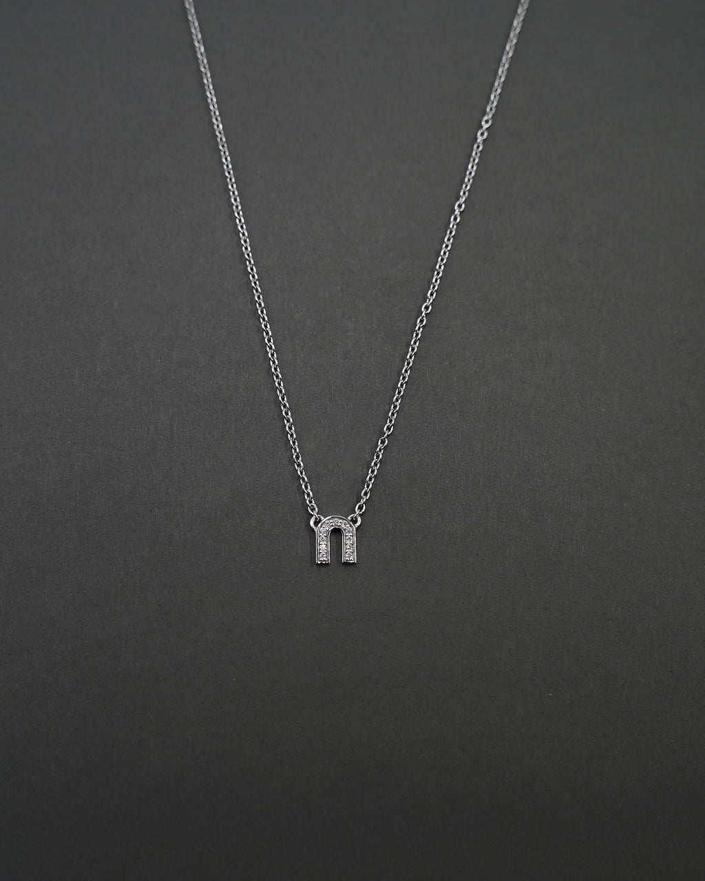 KÄRLEKSPORTEN HALSBAND MINI DIAMANT VITGULD