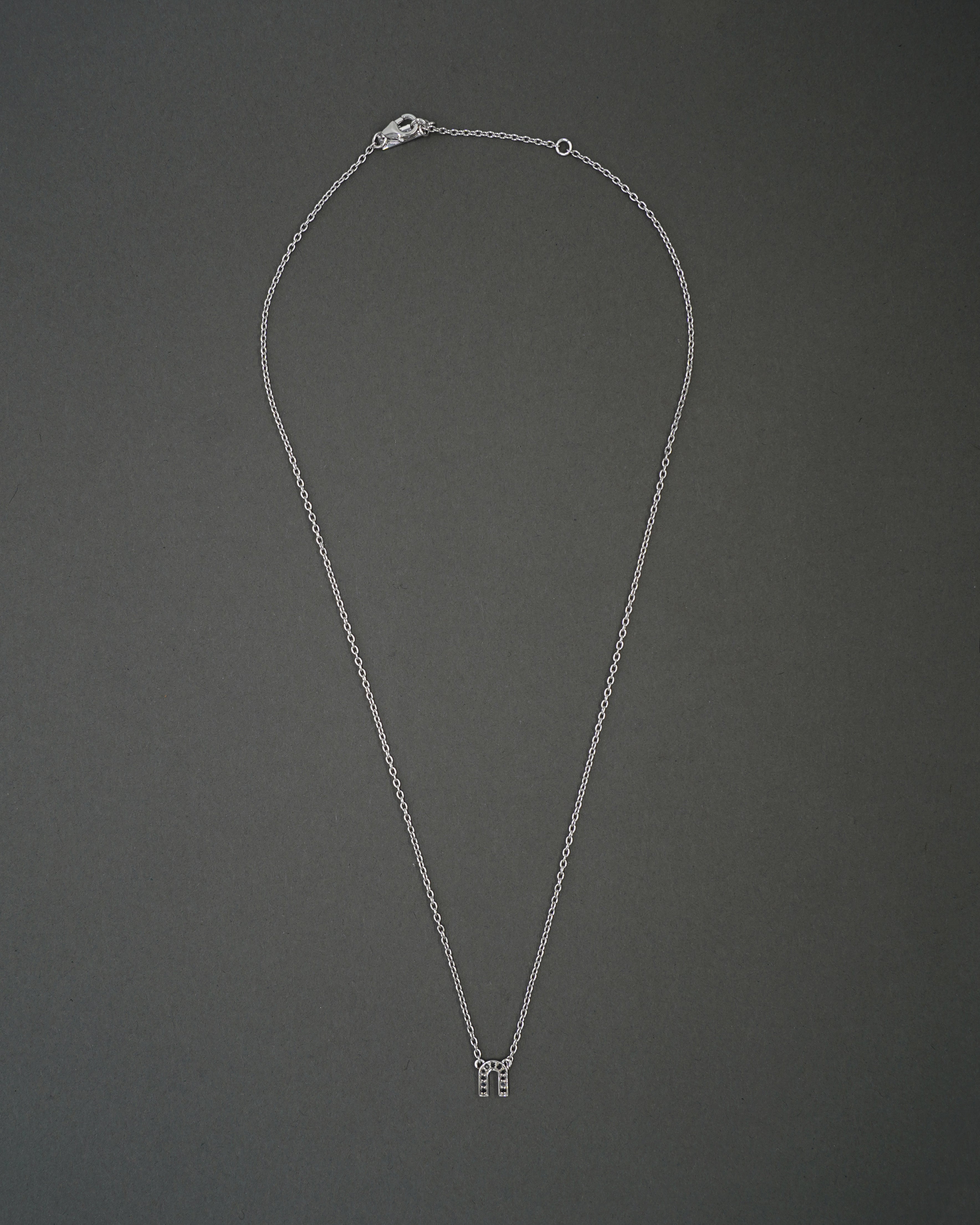 KÄRLEKSPORTEN HALSBAND MINI SVART DIAMANT VITGULD