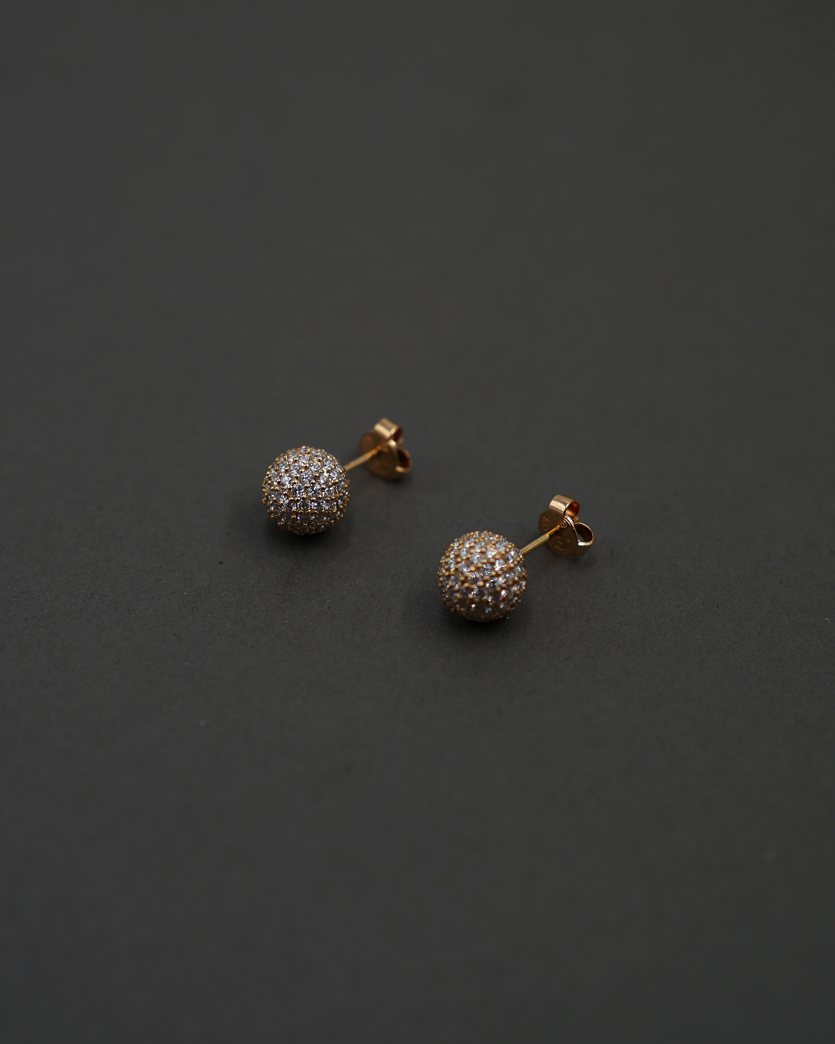 FULLMOON ÖRHÄNGEN MINI PAVÉ GULD