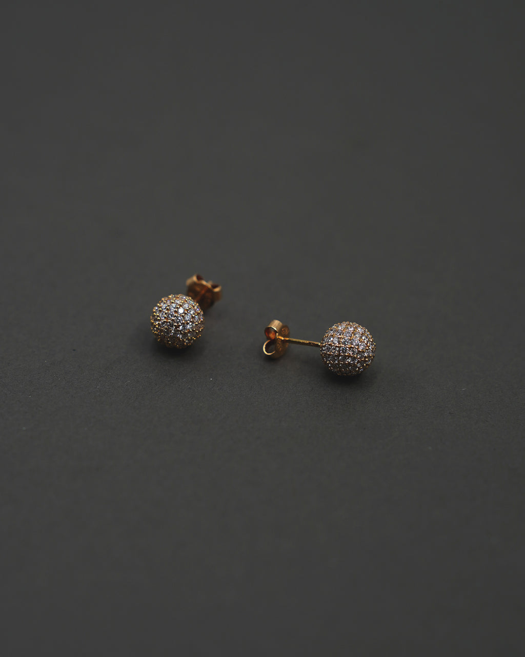 FULLMOON ÖRHÄNGEN MINI PAVÉ GULD