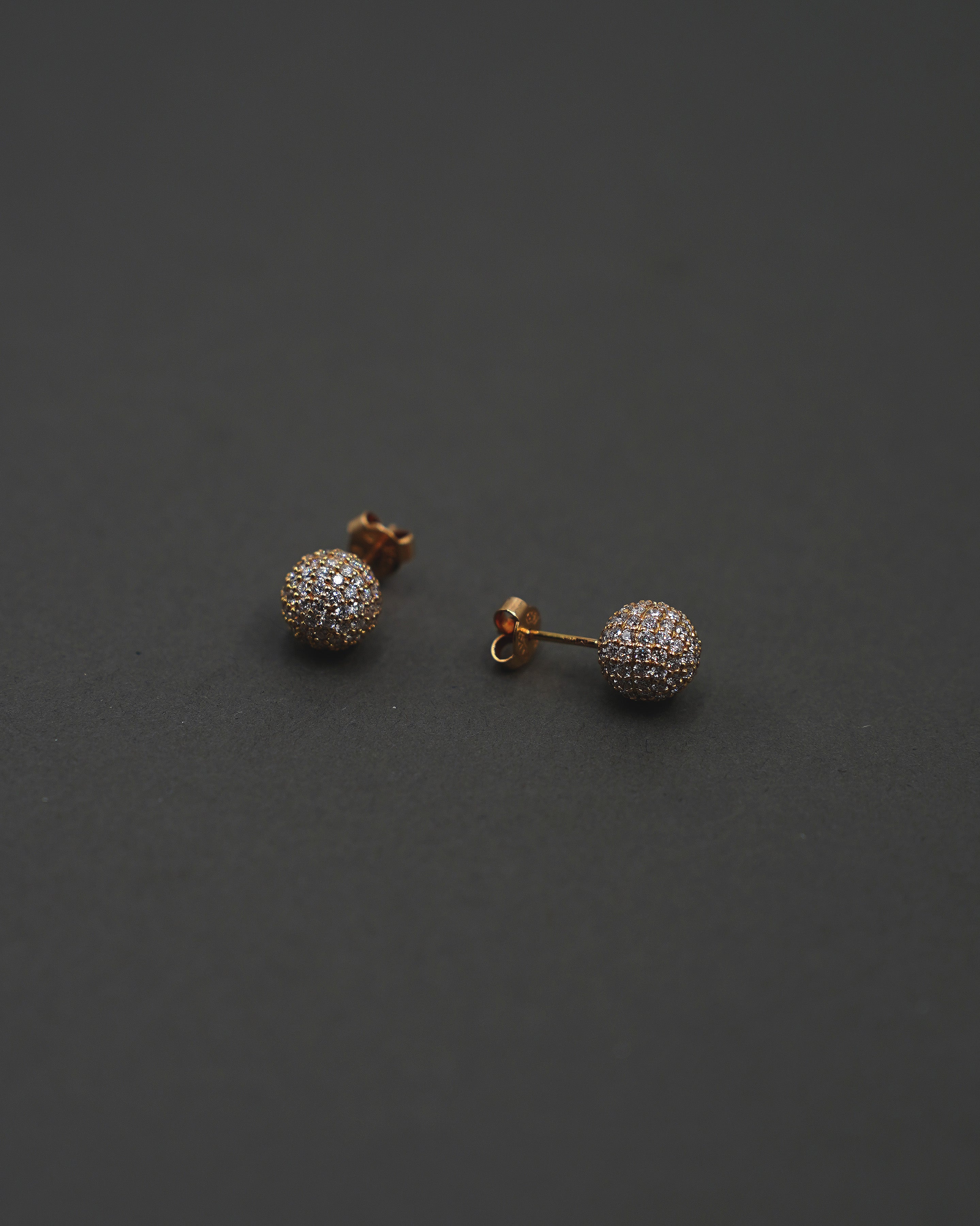 FULLMOON ÖRHÄNGEN MINI PAVÉ GULD