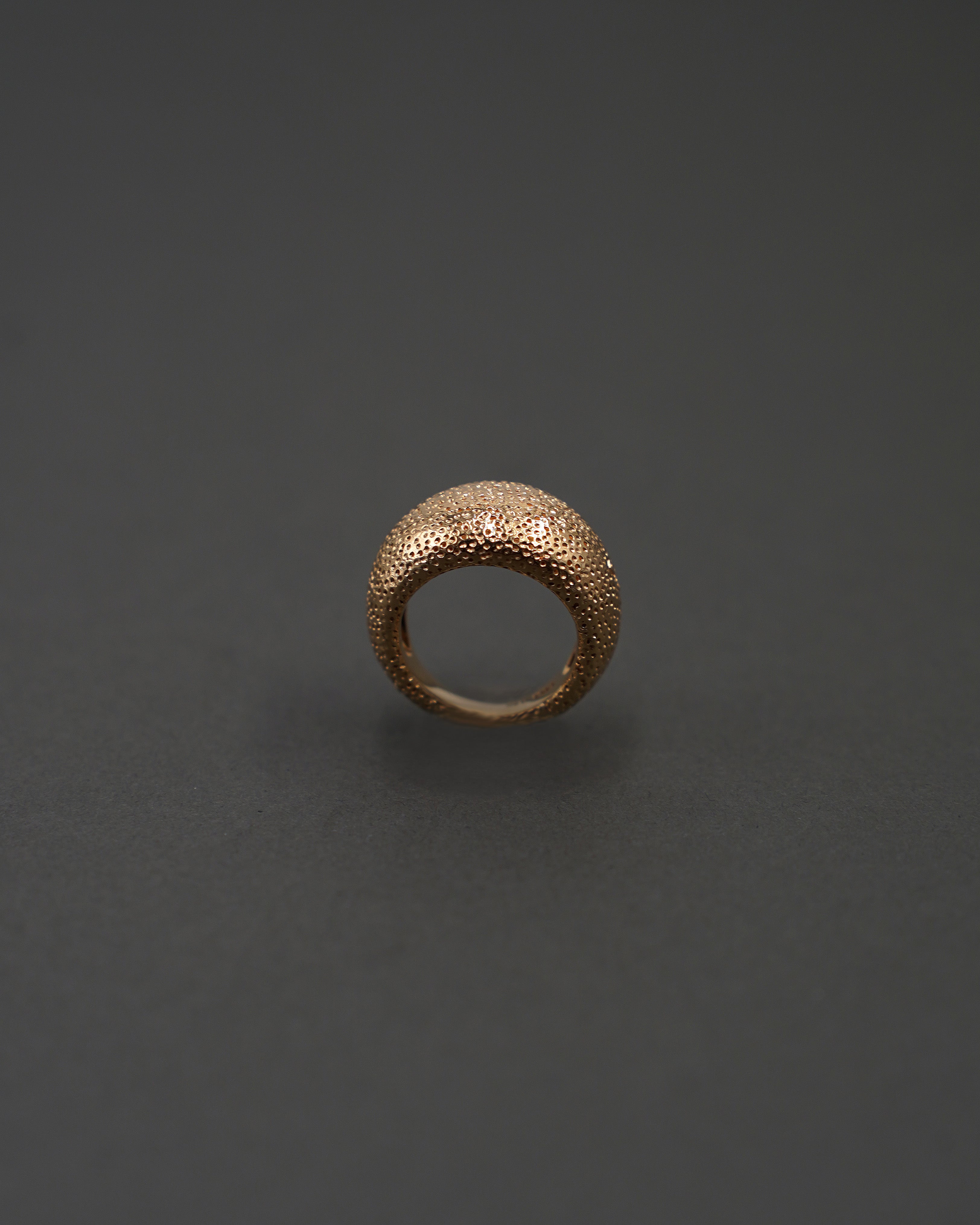MOON RING L STUKTUR GULD