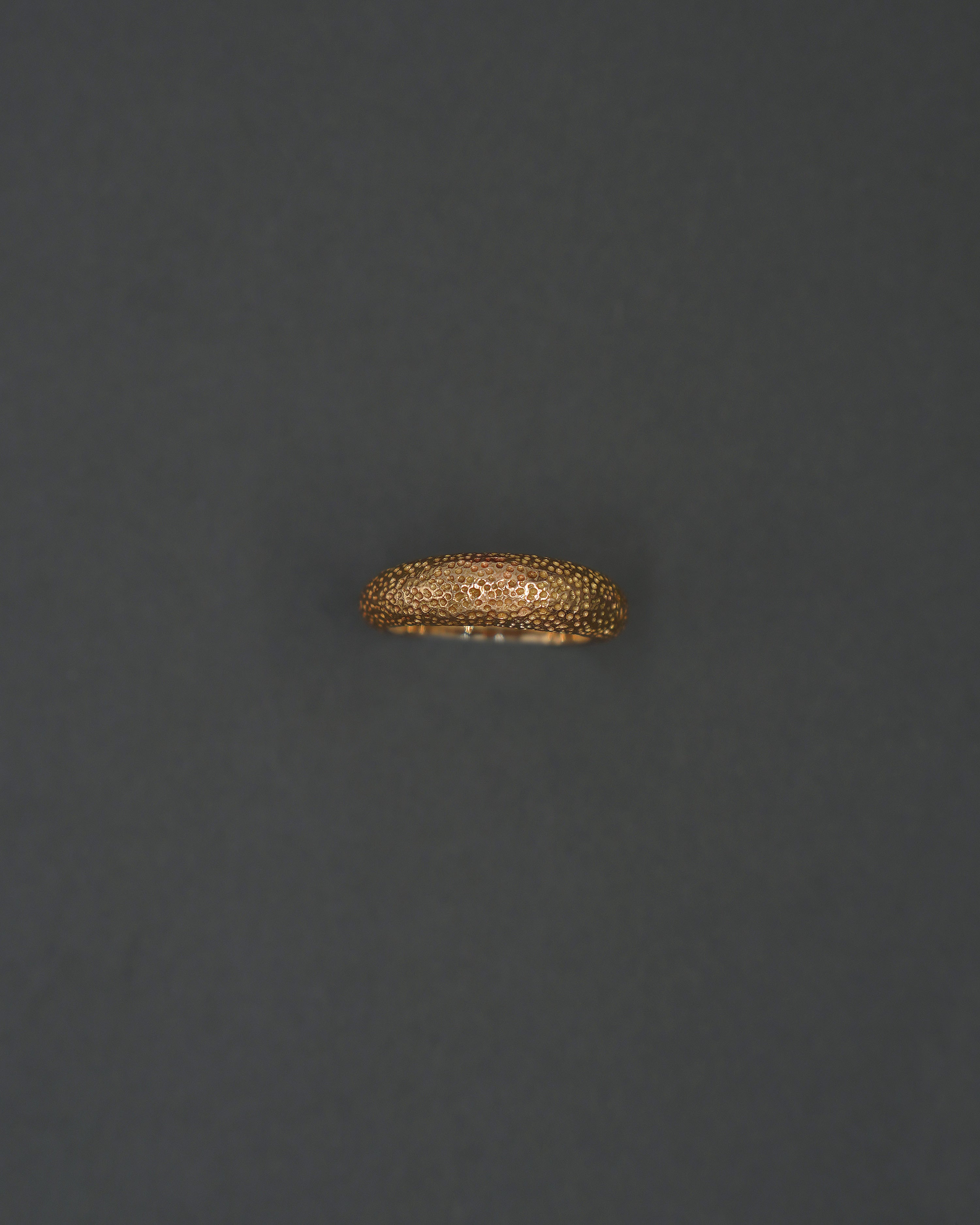 MOON RING S STRUKTUR GULD