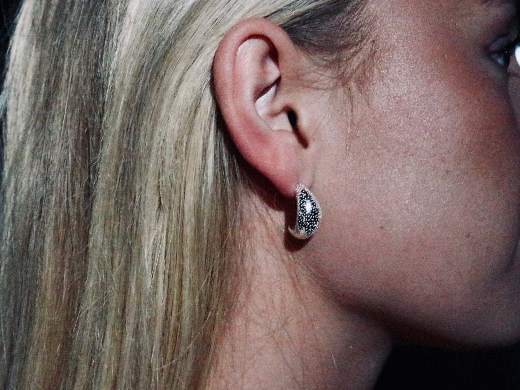 MOON HOOPS ÖRHÄNGEN M STRUKTUR