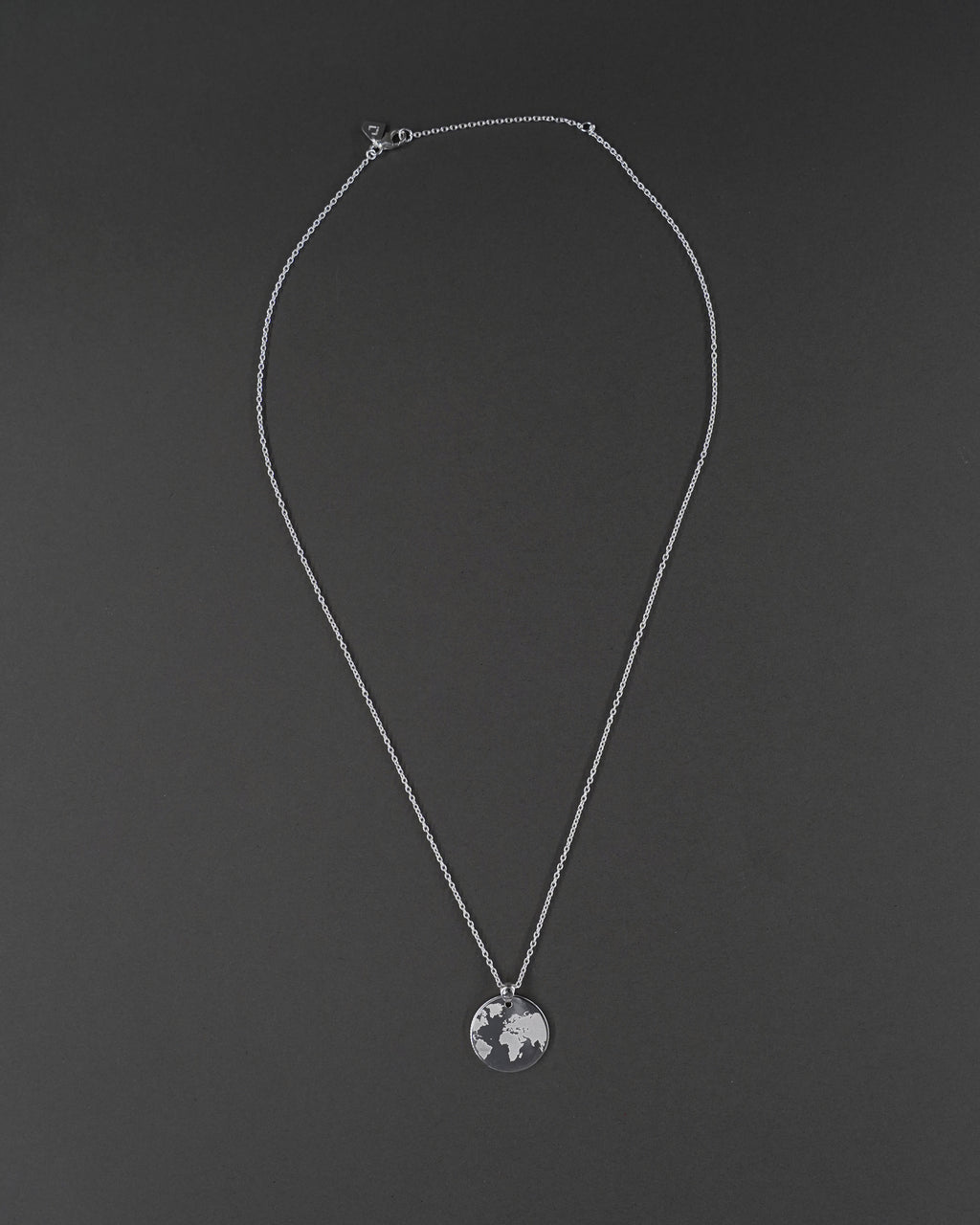 ONE WORLD HALSBAND SILVER