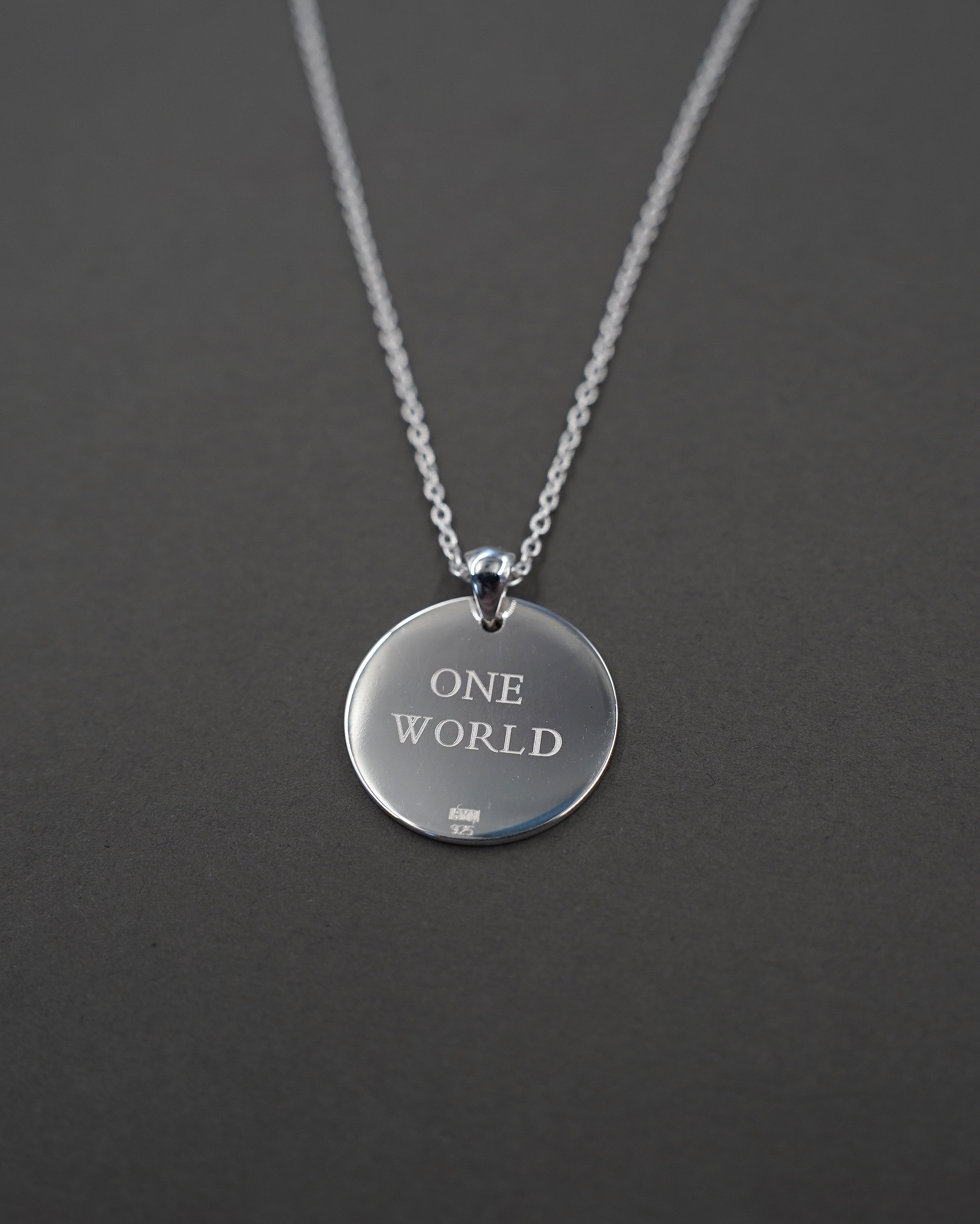 ONE WORLD HALSBAND SILVER