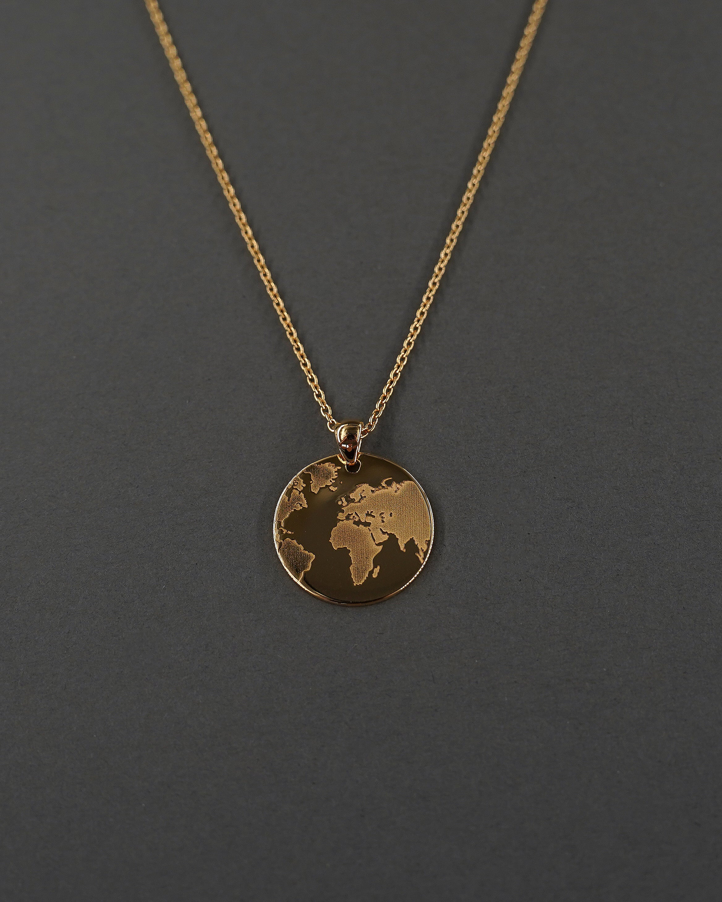 ONE WORLD HALSBAND FÖRGYLLD