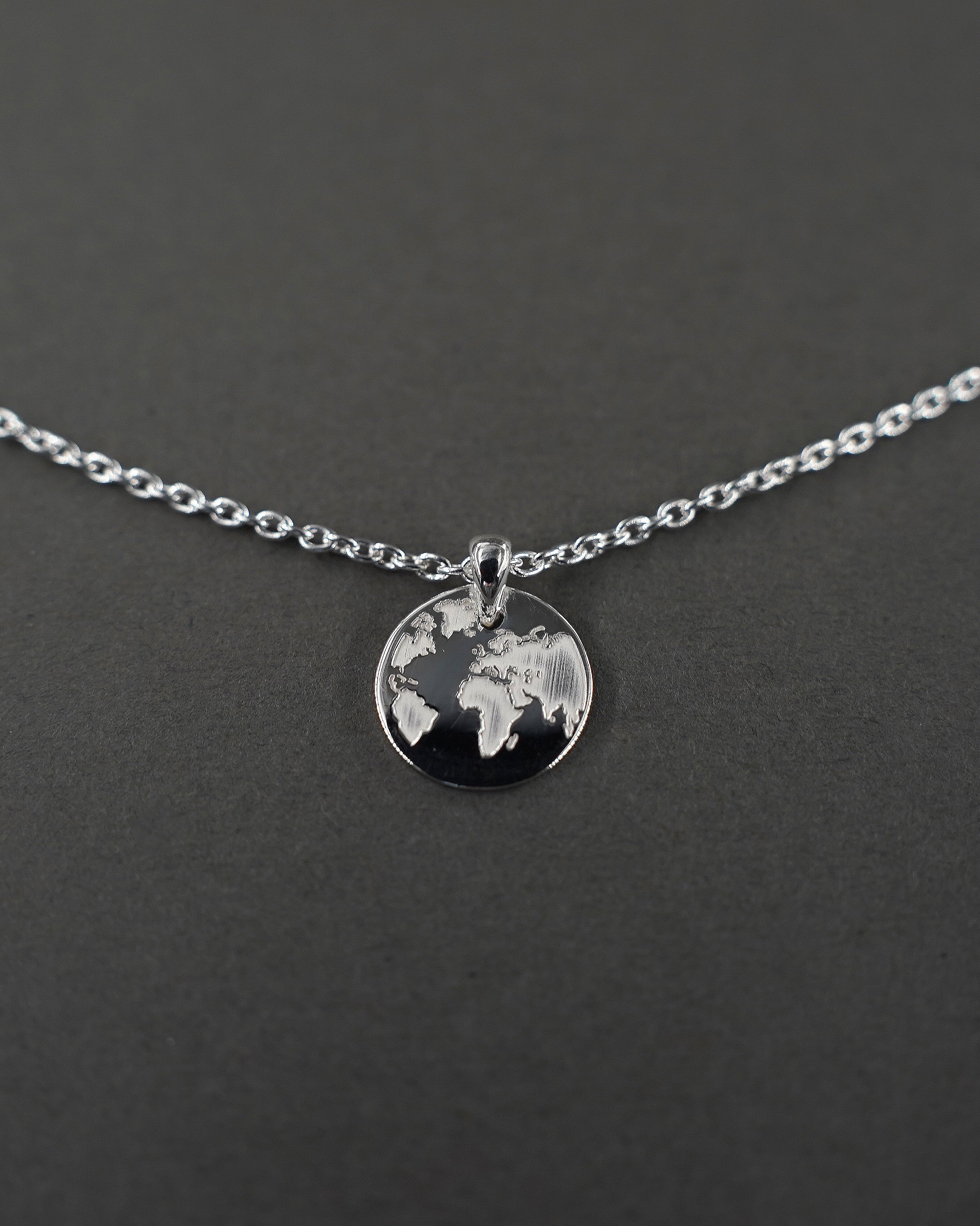 ONE WORLD HALSBAND MINI SILVER