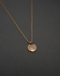 ONE WORLD HALSBAND MINI GULD