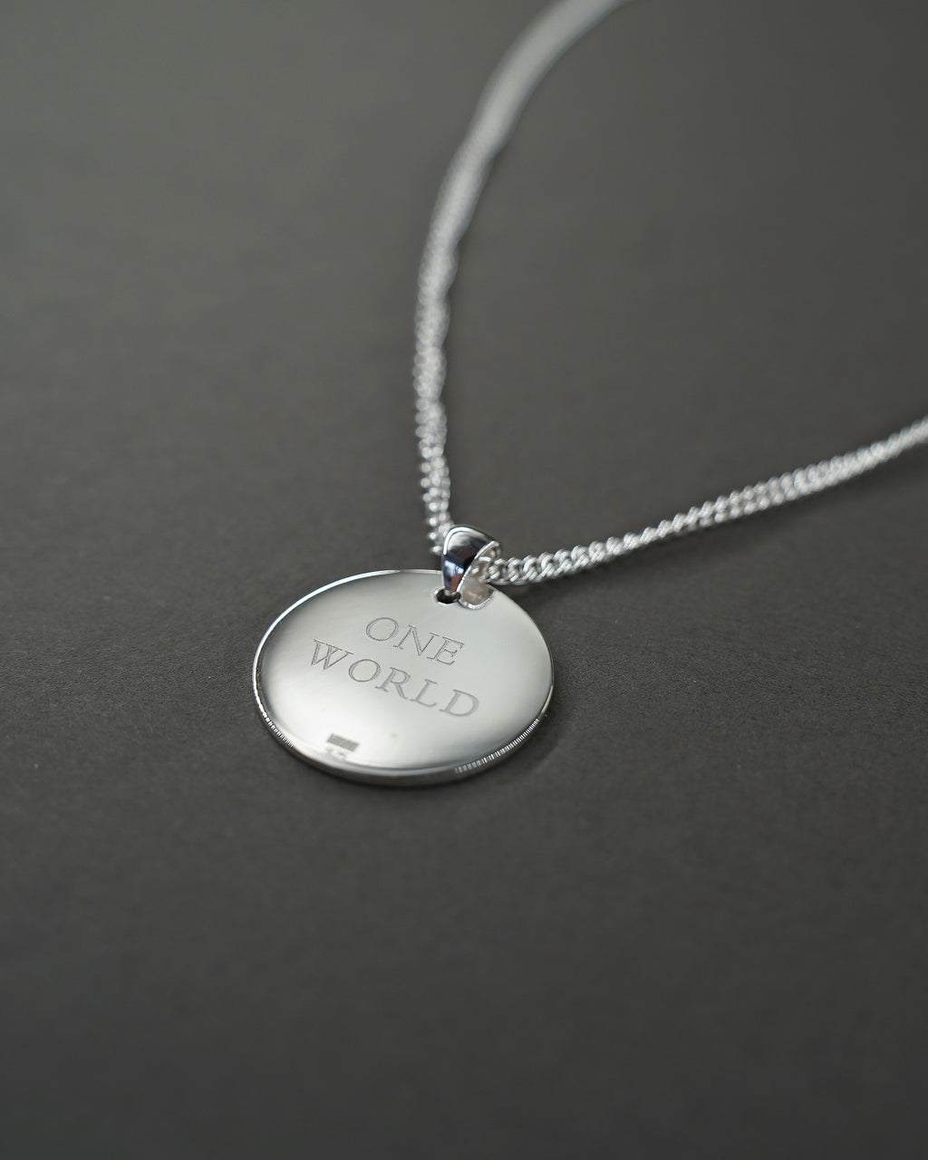 ONE WORLD HALSBAND SILVER PANSAR
