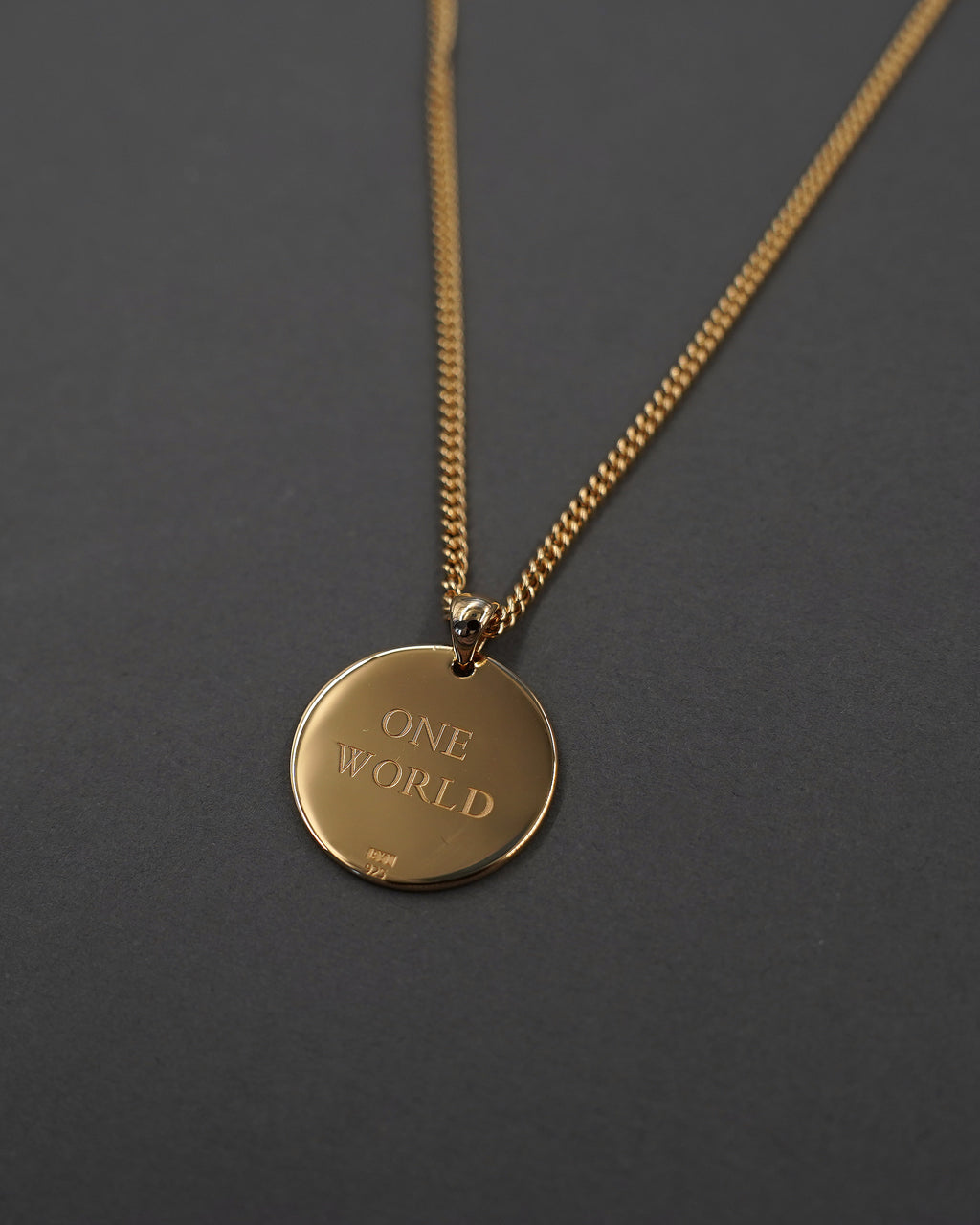 ONE WORLD HALSBAND FÖRGYLLD PANSAR