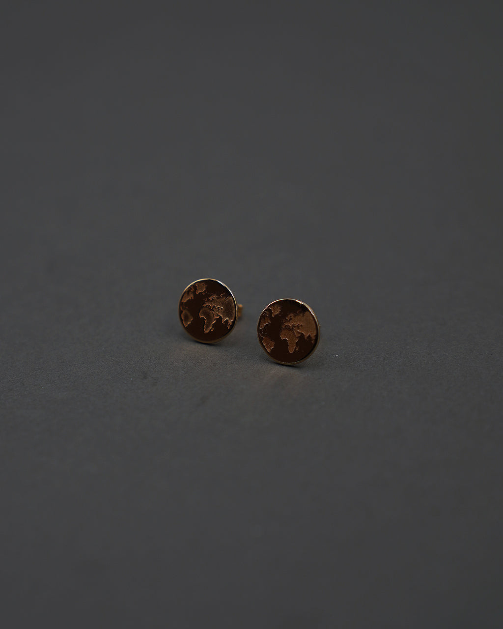 ONE WORLD ÖRHÄNGE MINI GULD