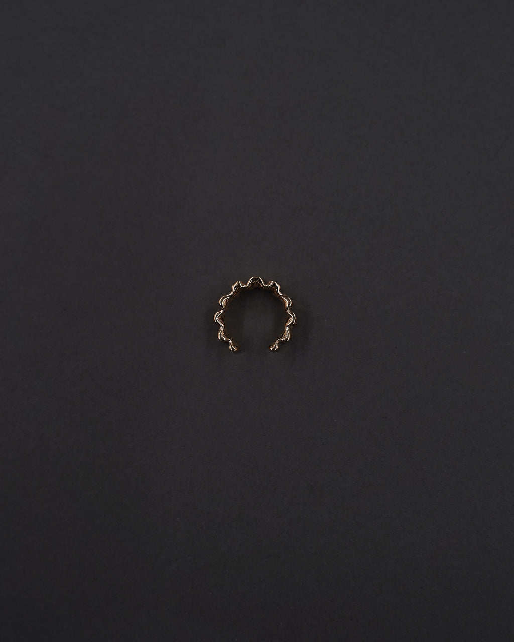 POPPY EARCUFF 5MM FÖRGYLLD