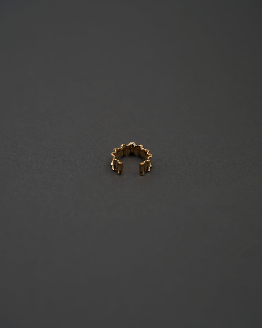 POPPY EARCUFF 5MM FÖRGYLLD