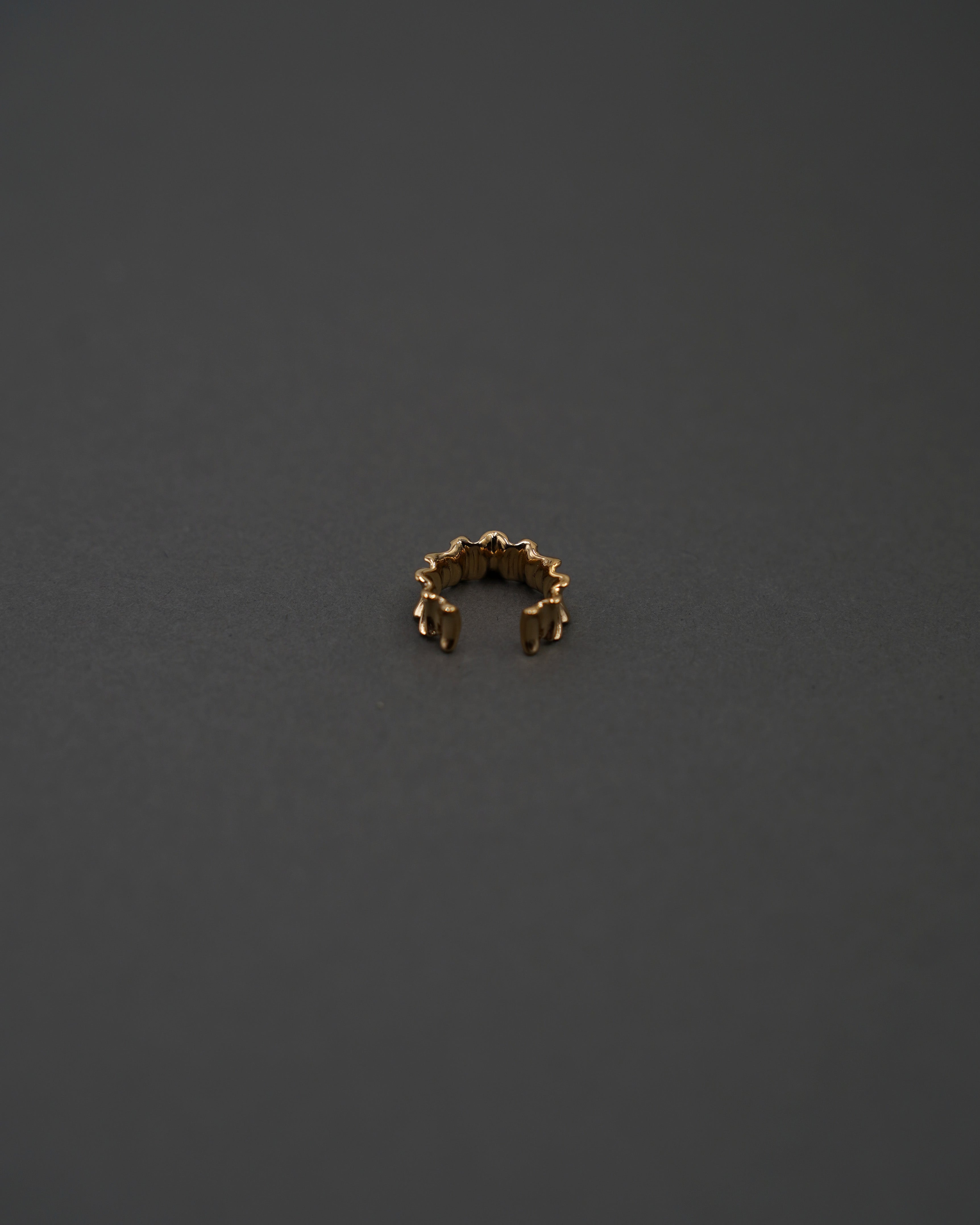 POPPY EARCUFF 5MM FÖRGYLLD