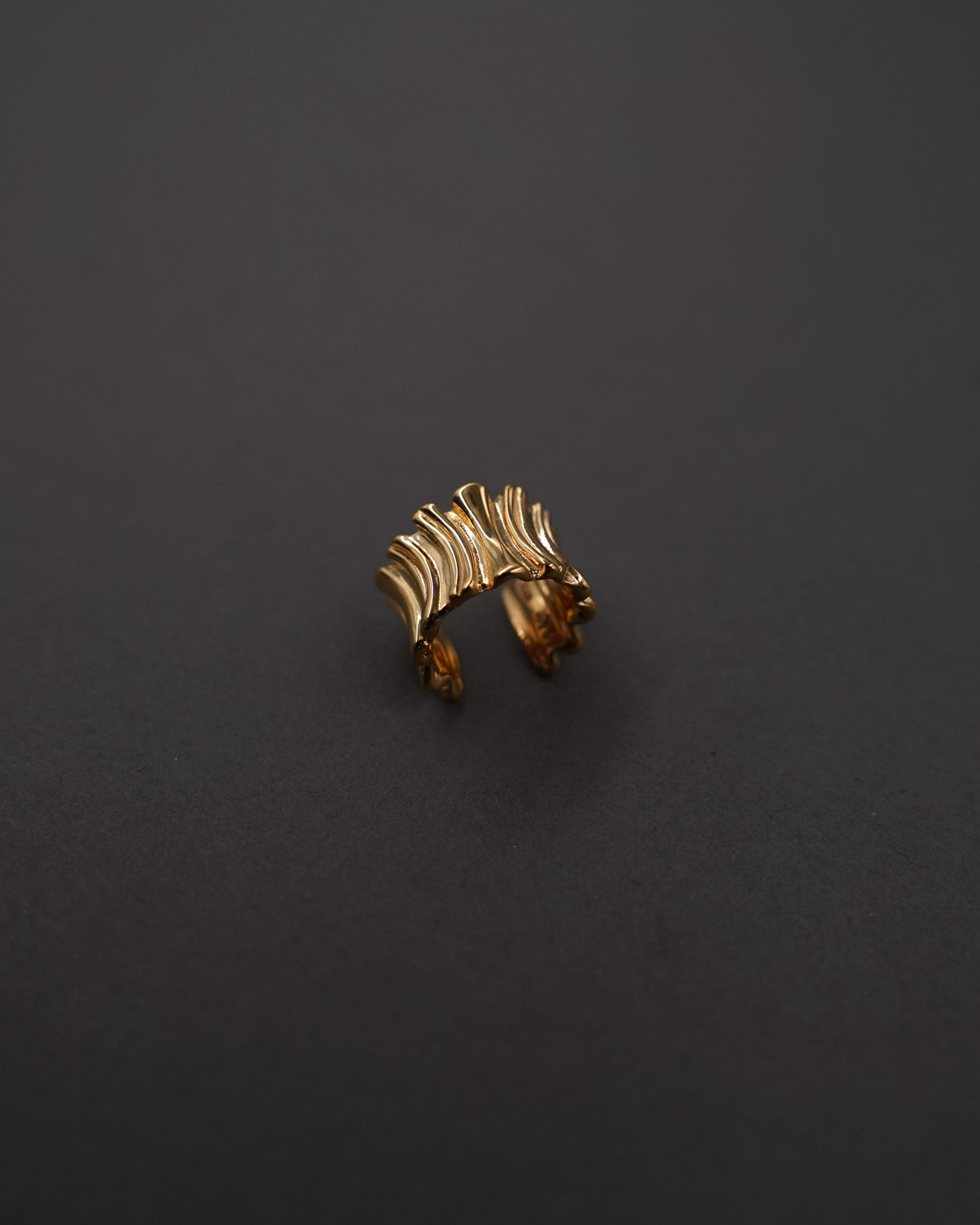 POPPY EARCUFF 10MM FÖRGYLLD