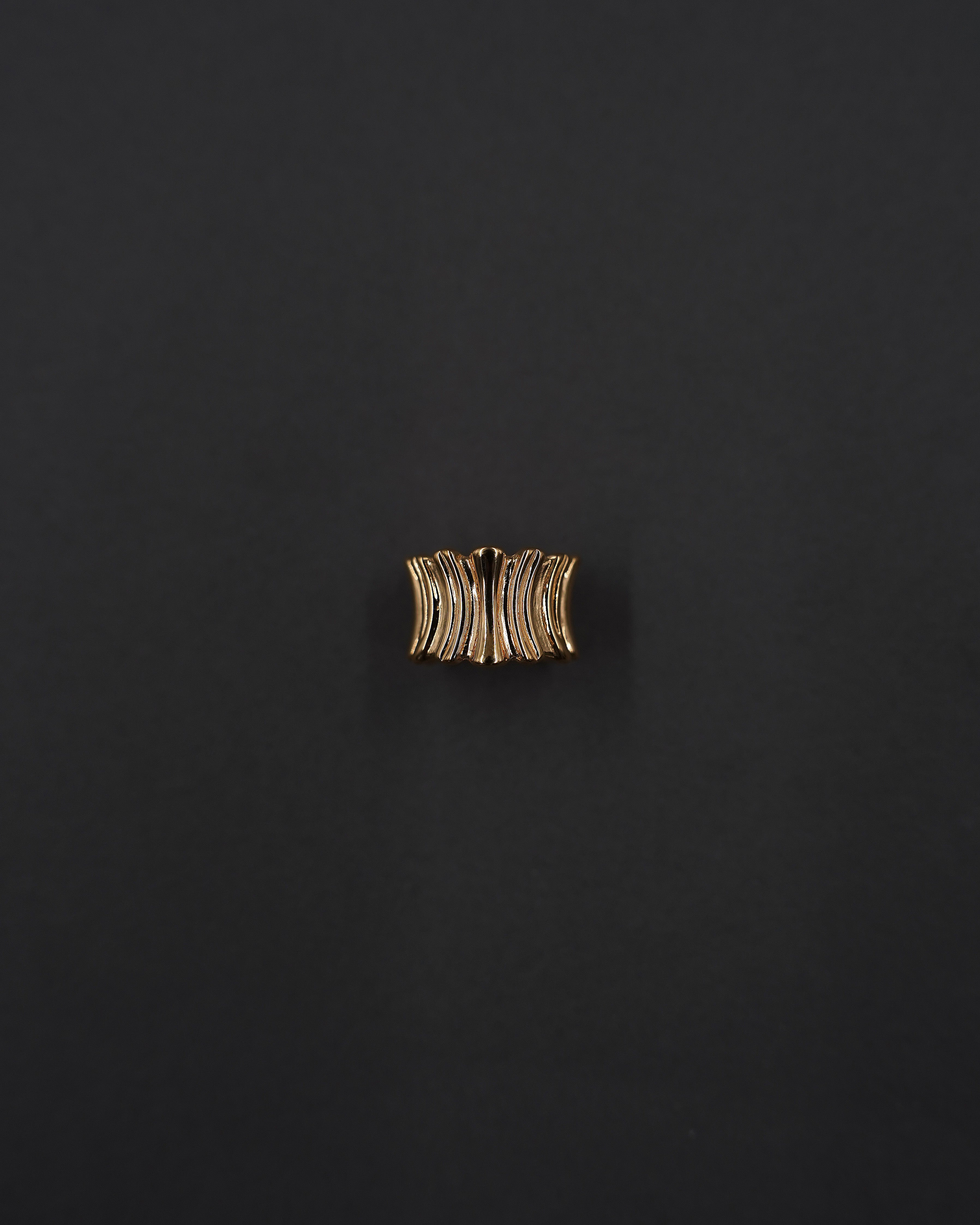 POPPY EARCUFF 10MM FÖRGYLLD