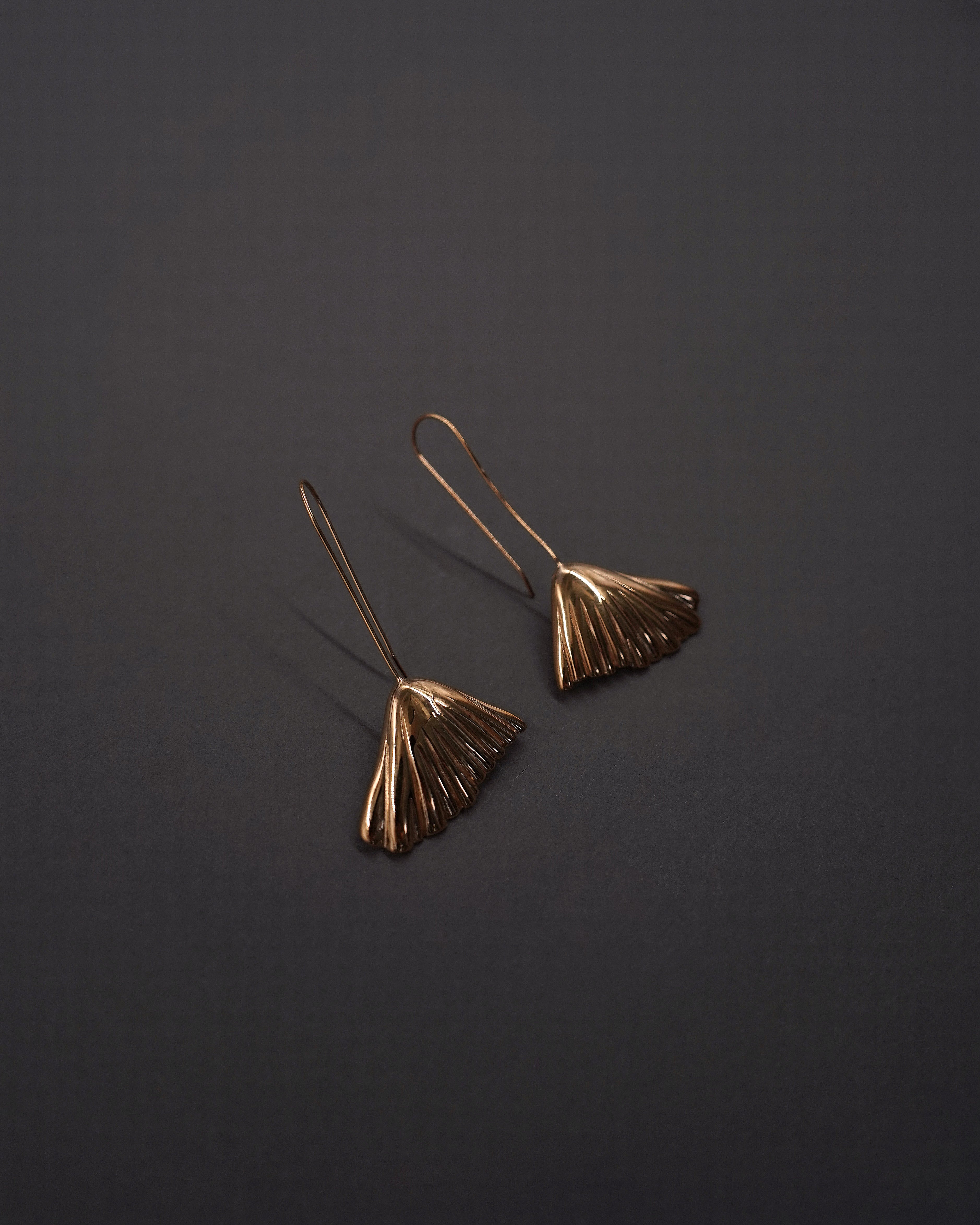 POPPY ÖRHÄNGEN KROK M FÖRGYLLD