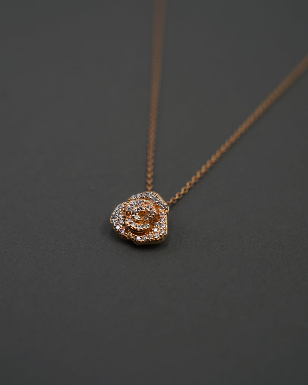 ROS HALSBAND M DIAMANT GULD