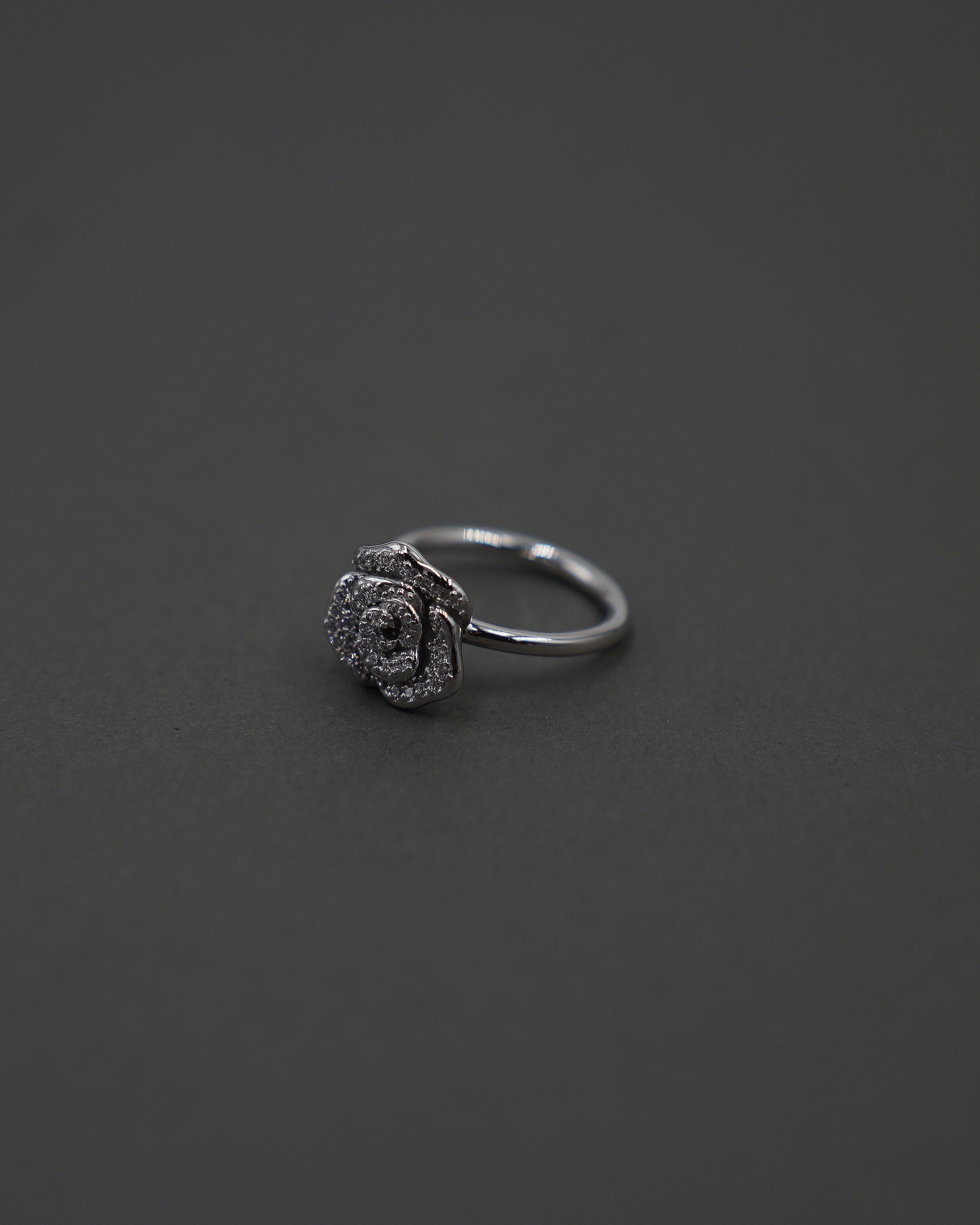 ROS RING M DIAMANT VITGULD