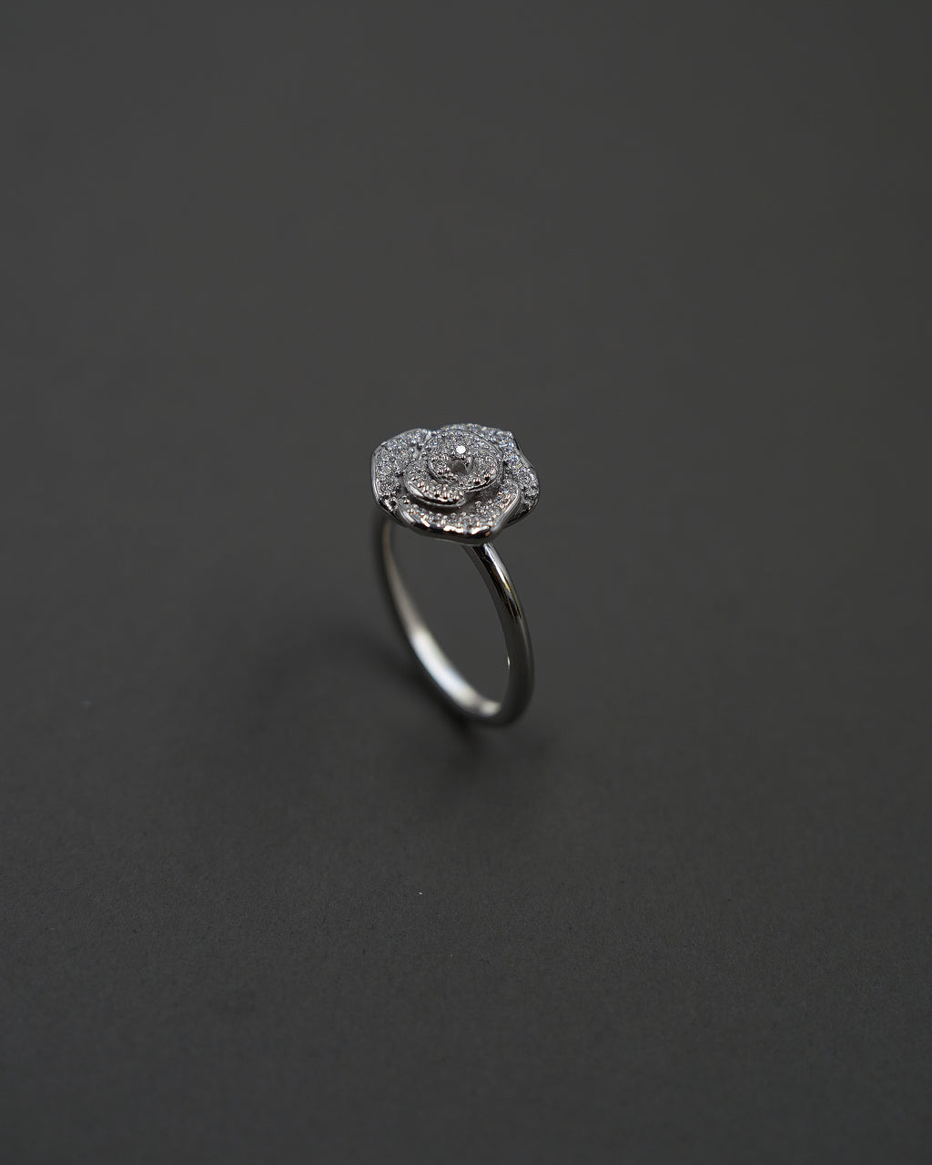 ROS RING M DIAMANT VITGULD