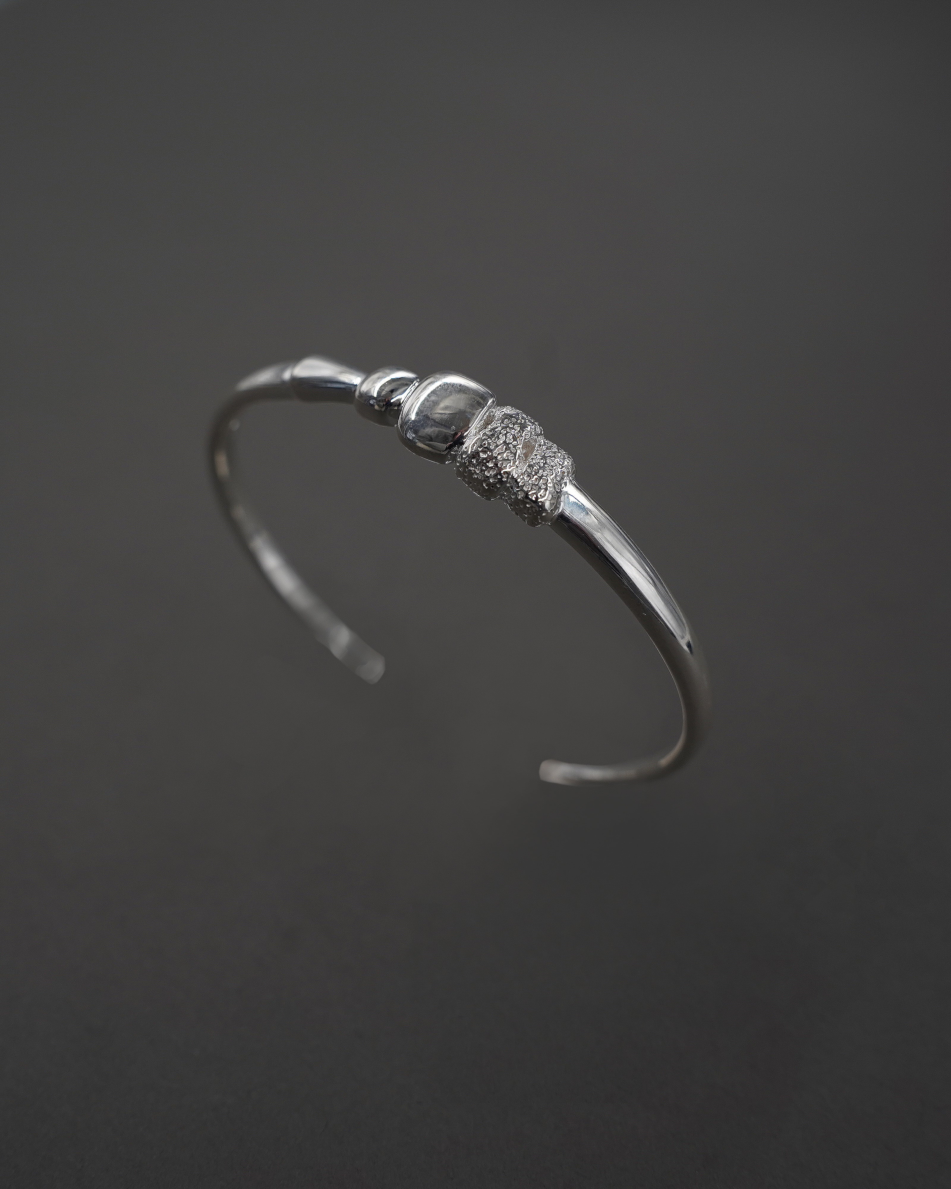 STENKUSTEN ARMBAND CUFF M