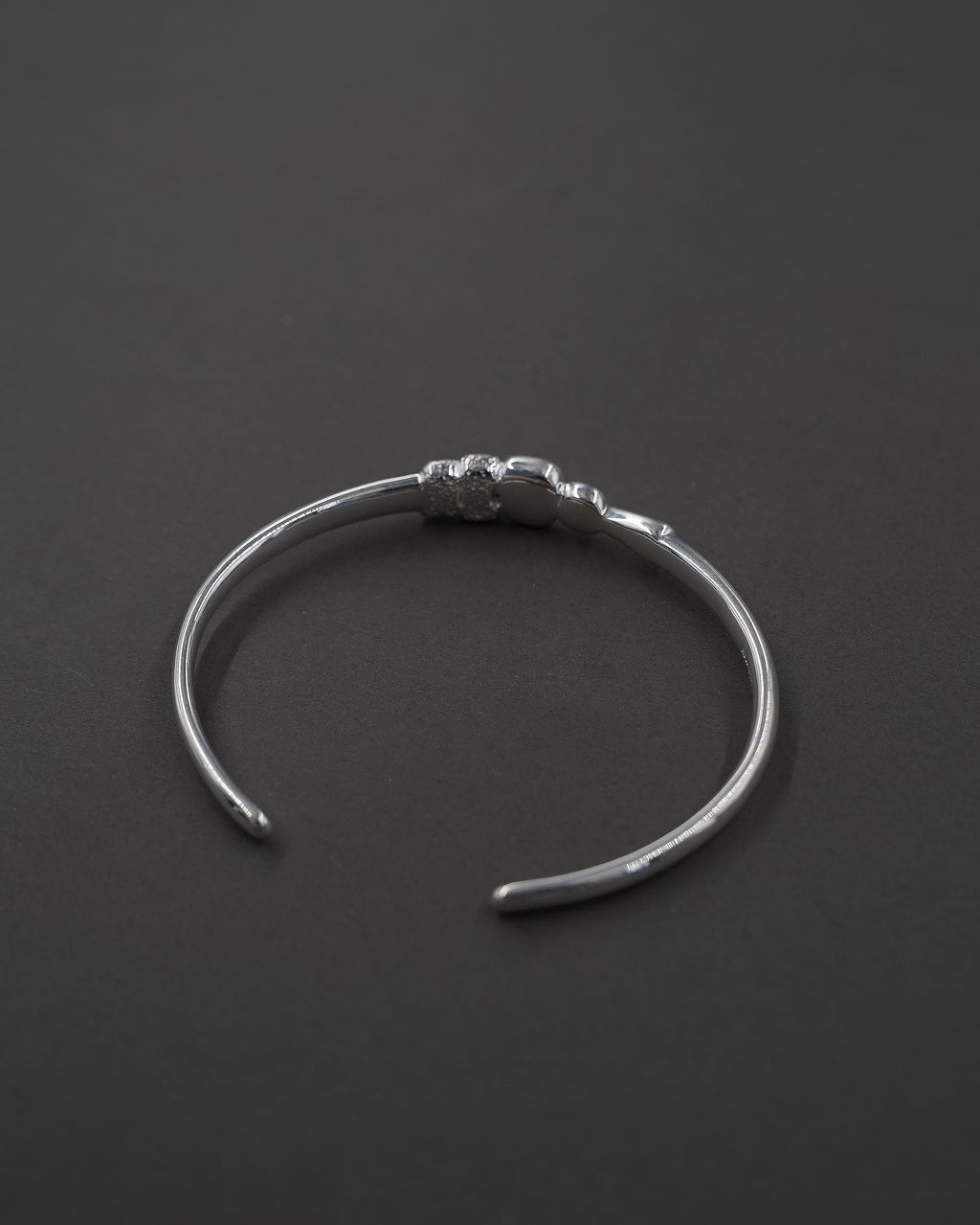 STENKUSTEN ARMBAND CUFF S