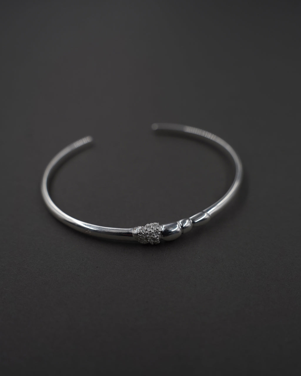 STENKUSTEN ARMBAND CUFF SILVER DIAMANT