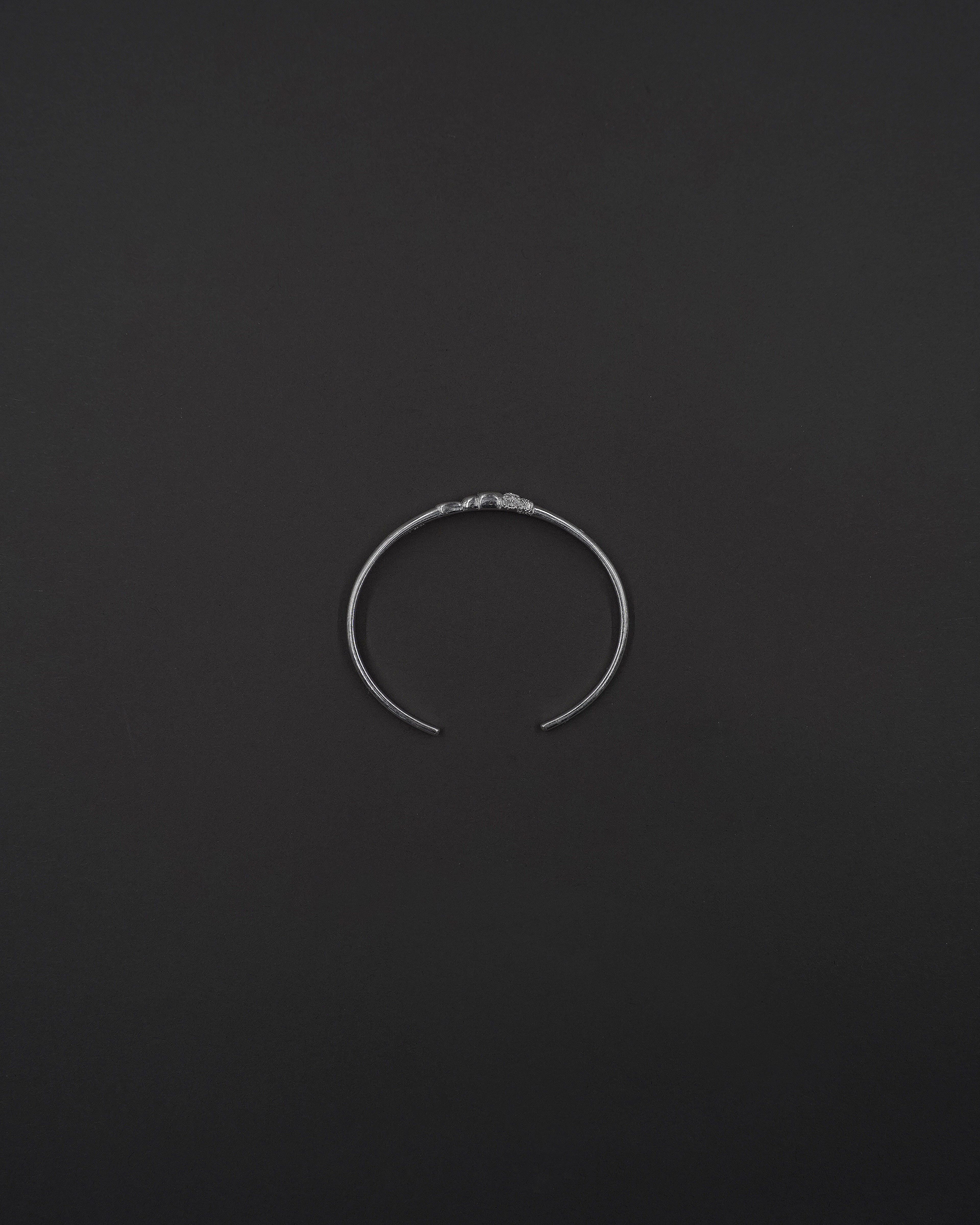 STENKUSTEN ARMBAND CUFF SILVER DIAMANT