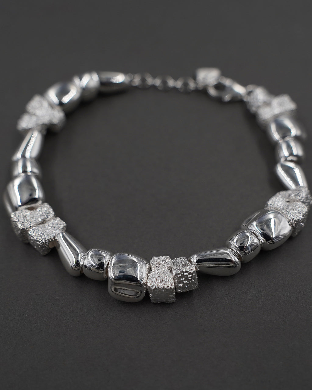 STENKUSTEN ARMBAND FULL 18cm