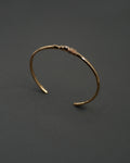 STENKUSTEN ARMBAND CUFF GULD