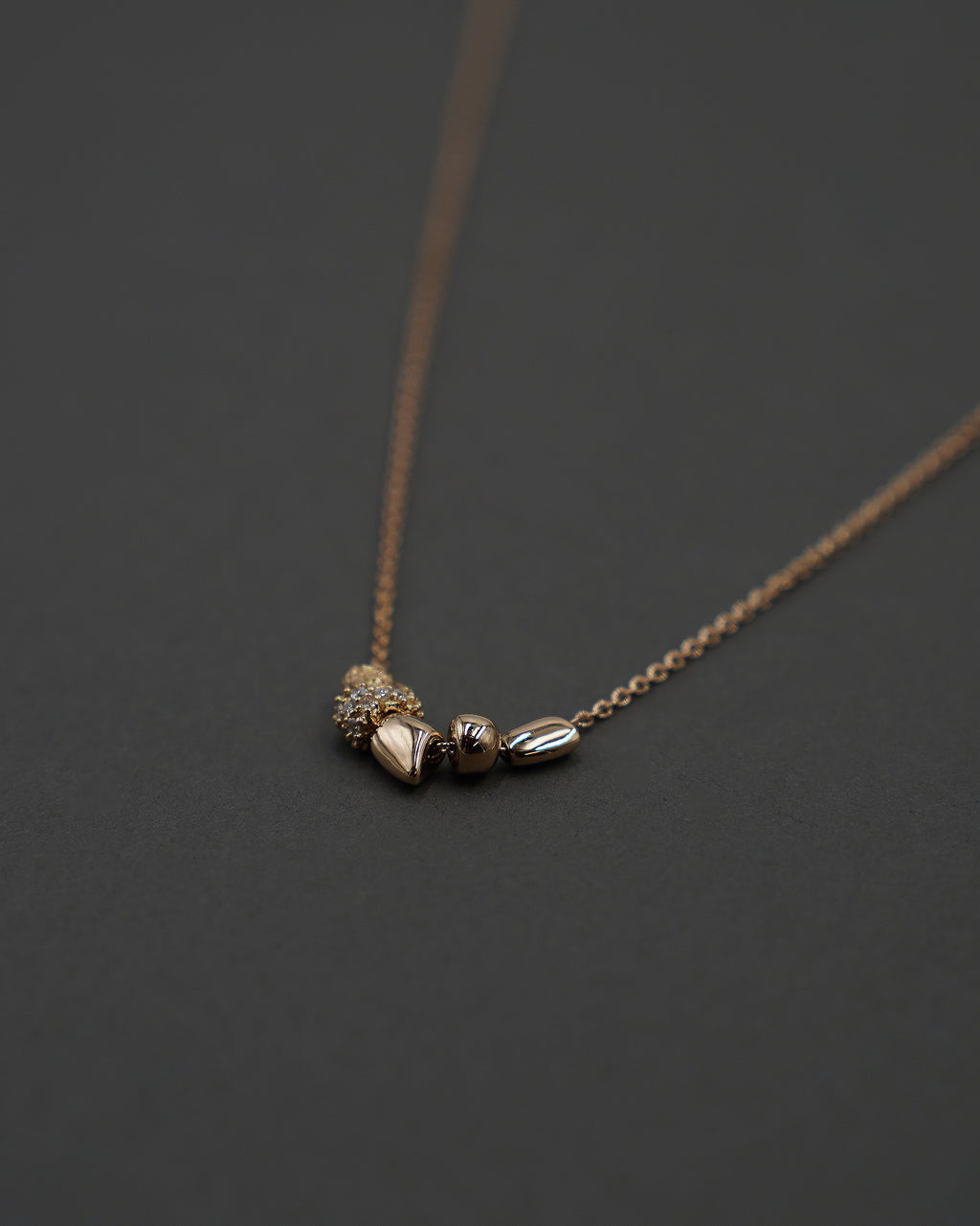 STENKUSTEN HALSBAND S DIAMANT GULD