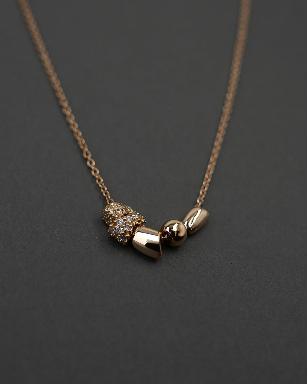 STENKUSTEN HALSBAND S DIAMANT GULD
