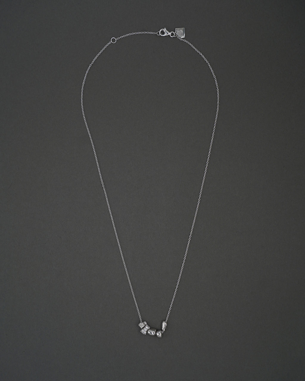 STENKUSTEN HALSBAND S DIAMANT VITGULD