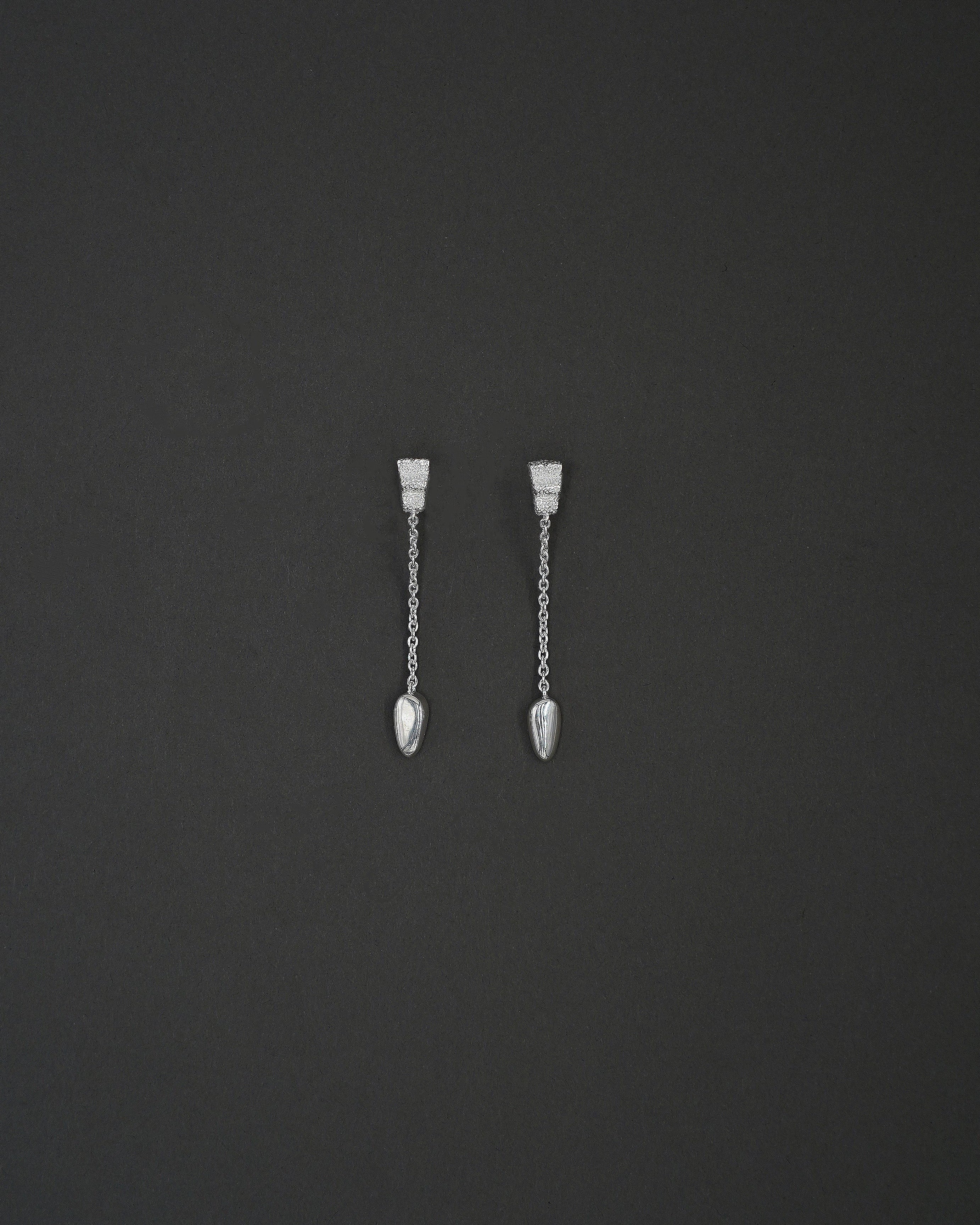 STENKUSTEN ÖRHÄNGEN DROP KORT 5CM