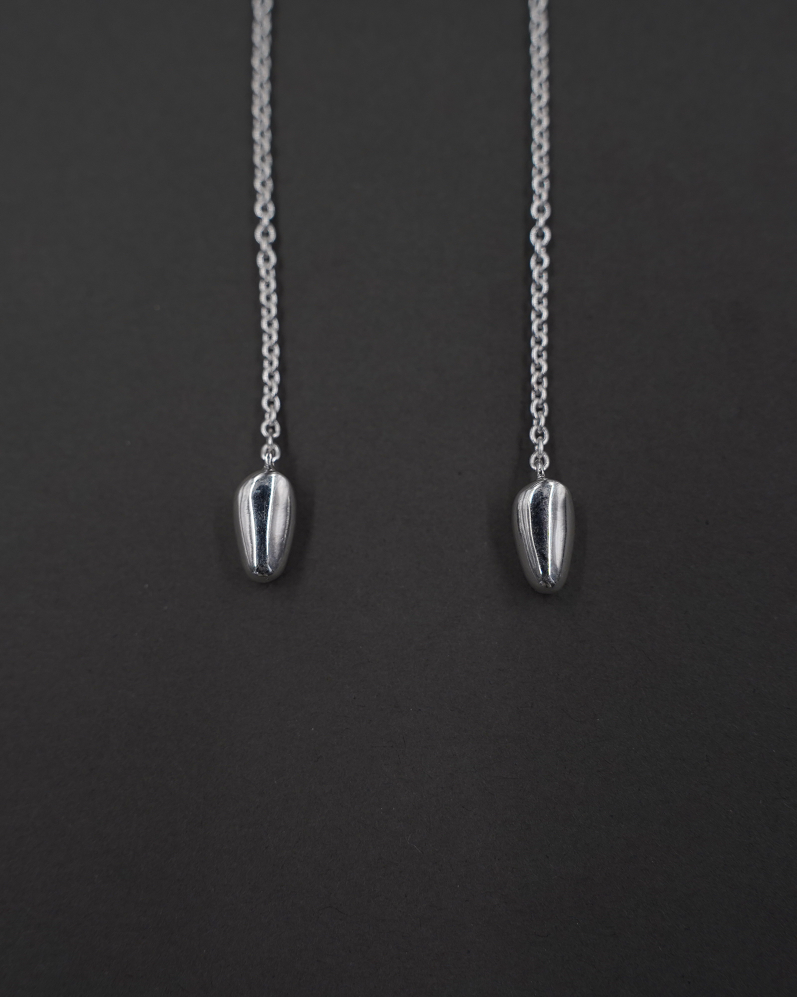 STENKUSTEN ÖRHÄNGEN DROP LÅNG 10CM