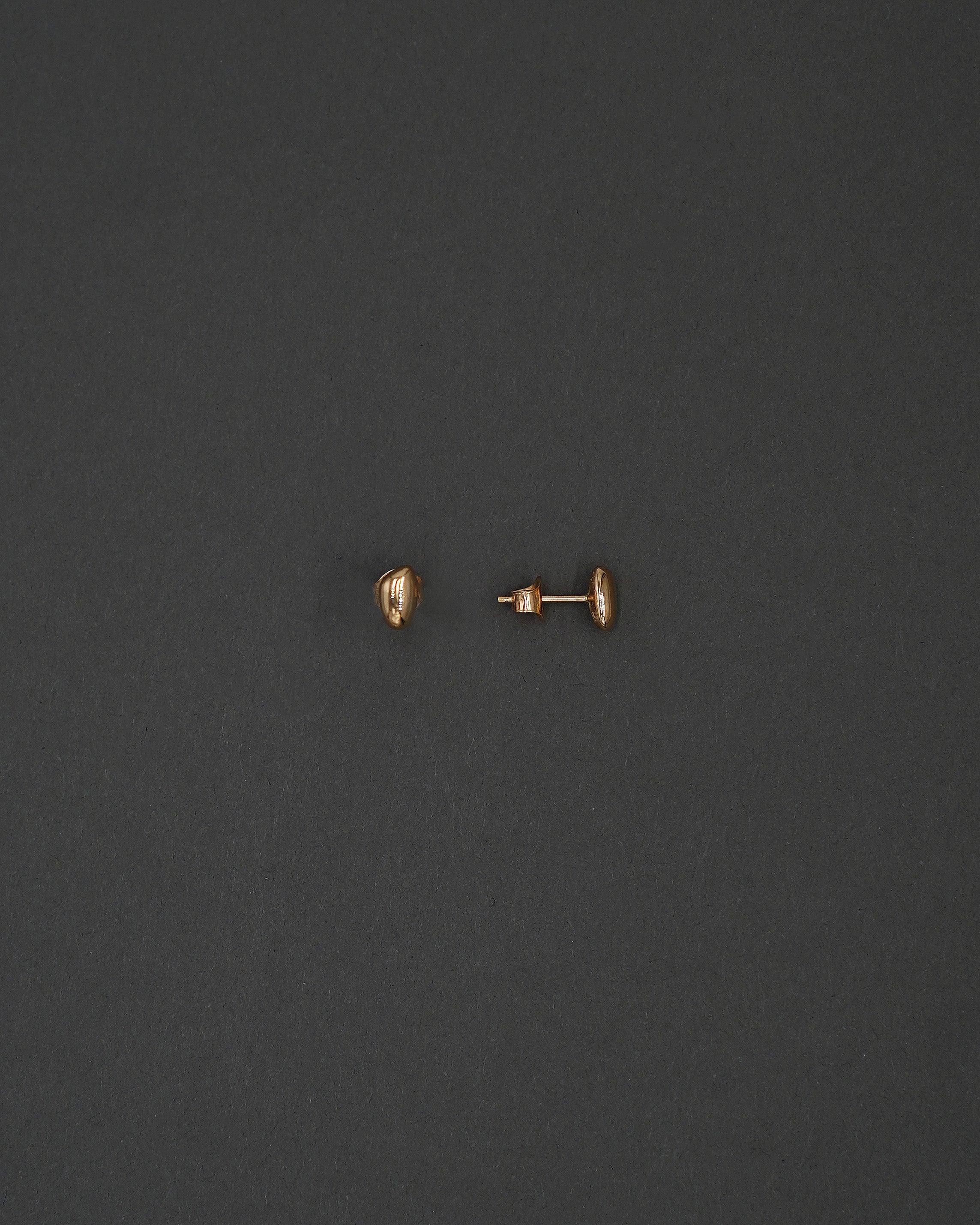 STENKUSTEN ÖRHÄNGEN MINI BLANK GULD