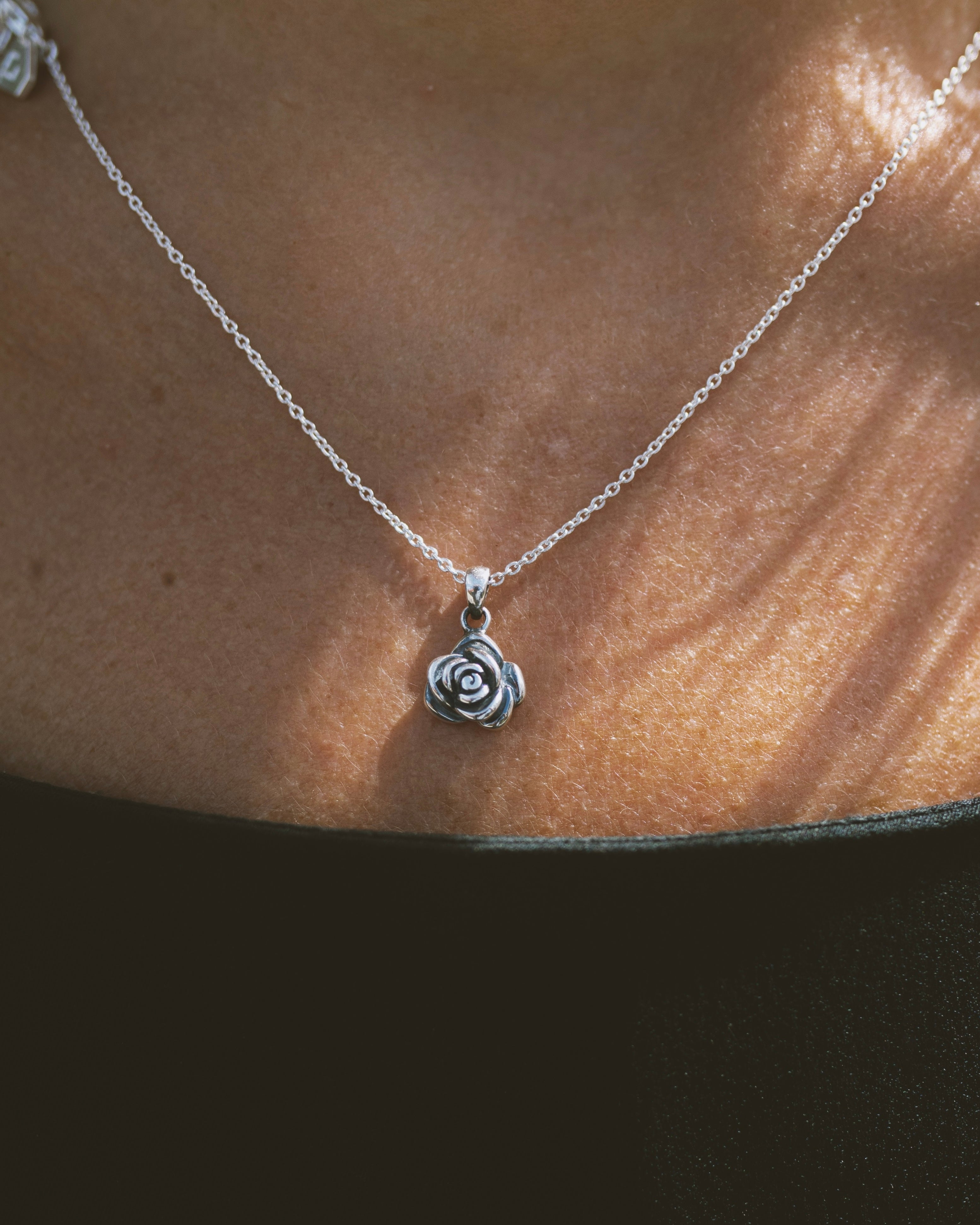 ROS HALSBAND OXIDERAT S